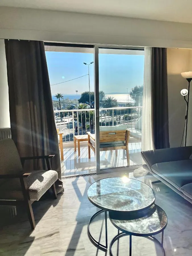 Apartment Appartement Bord De Mer Avec Piscine Saint-Laurent-du-Var