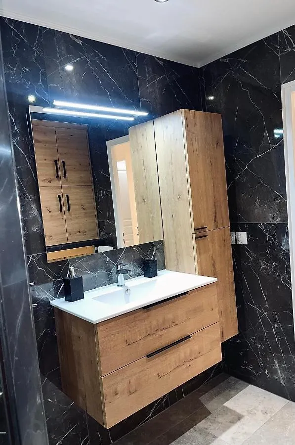 公寓 Appartement Bord De Mer Avec Piscine 圣罗兰度瓦 法国