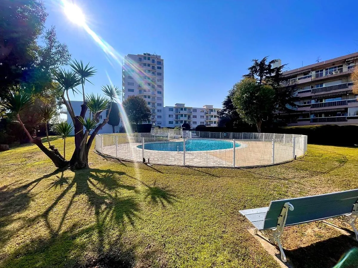 Appartement Bord De Mer Avec Piscine Saint-Laurent-du-Var France