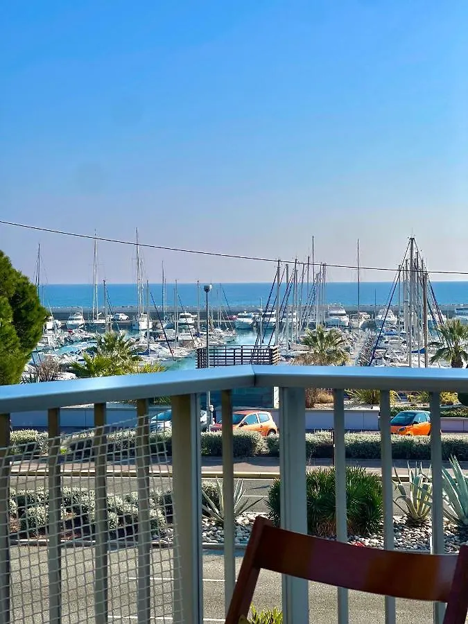 Apartment Appartement Bord De Mer Avec Piscine Saint-Laurent-du-Var