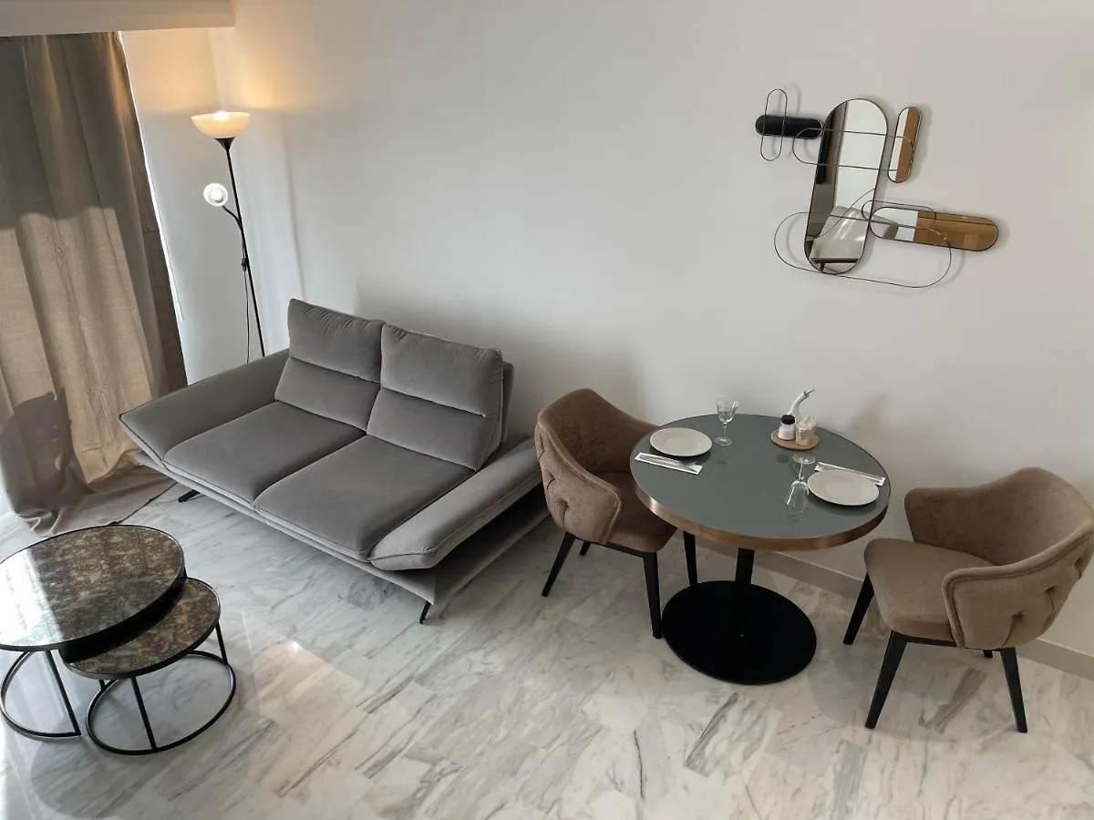 Appartement Bord De Mer Avec Piscine 생로랑뒤바르 0*,  프랑스